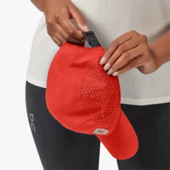 On Running On Lightweight Cap -Wilson Tennis Club Shop 055914 212 2