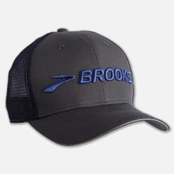 Brooks Discovery Trucker Hat -Wilson Tennis Club Shop 056626 050 1