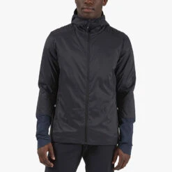 On Running On Insulator Jacket Men's 17 On Running On Insulator Jacket Men's -Wilson Tennis Club Shop 056768 325 1