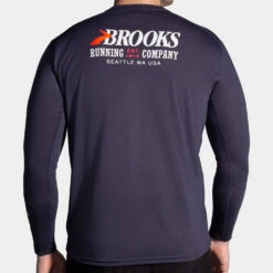 Brooks Distance Graphic Long Sleeve Men's 32 Brooks Distance Graphic Long Sleeve Men's -Wilson Tennis Club Shop 056816 035 2