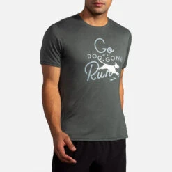 Brooks Distance Graphic Short Sleeve Men's -Wilson Tennis Club Shop 056934 338 1