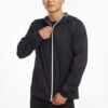Saucony Drizzle 2.0 Jacket Men's 1 Saucony Drizzle 2.0 Jacket Men's -Wilson Tennis Club Shop 057002 bk 1