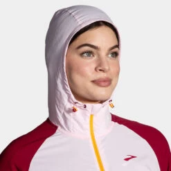 Brooks Canopy Jacket Women's 40 Brooks Canopy Jacket Women's -Wilson Tennis Club Shop 057192 633 4