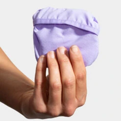 Brooks Lightweight Packable Hat 13 Brooks Lightweight Packable Hat -Wilson Tennis Club Shop 057236 554 2