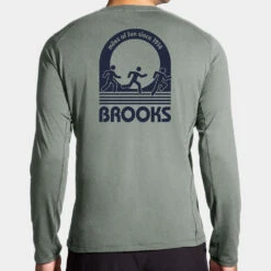 Brooks Distance Long Sleeve 2.0 Men's 12 Brooks Distance Long Sleeve 2.0 Men's -Wilson Tennis Club Shop 057298 348 2
