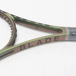 Wilson Blade 104 V8 9 Wilson Blade 104 V8 -Wilson Tennis Club Shop 102848 4