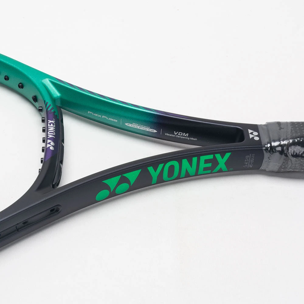 Yonex VCORE Pro 100 300g Green/Purple 5 Yonex VCORE Pro 100 300g Green/Purple - Image 3