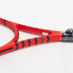 Volkl V8 Pro 2023 -Wilson Tennis Club Shop 102975 4