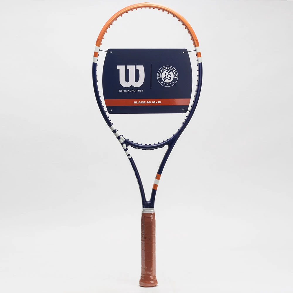Wilson Blade 98 16x19 V8 Roland Garros 2023 3 Wilson Blade 98 16x19 V8 Roland Garros 2023
