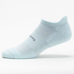 Feetures High Performance Cushion No Show Tab Socks -Wilson Tennis Club Shop 650476 427 1