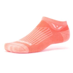 Swiftwick Aspire Zero Socks 30 Swiftwick Aspire Zero Socks -Wilson Tennis Club Shop 650727 pea 1