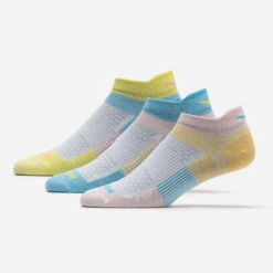 Saucony Inferno Ultralight No Show Socks 3 Pack -Wilson Tennis Club Shop 651194 630 1